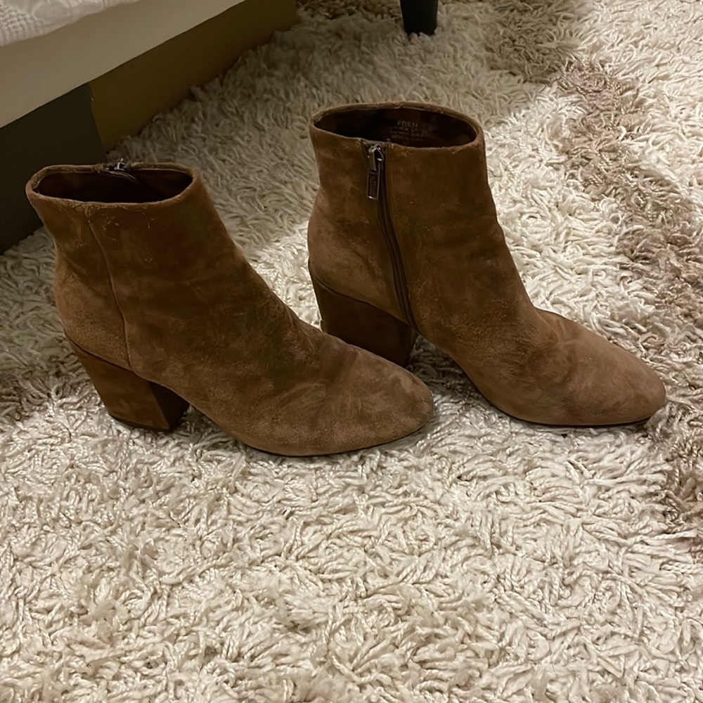Size 7 cognac colored boots